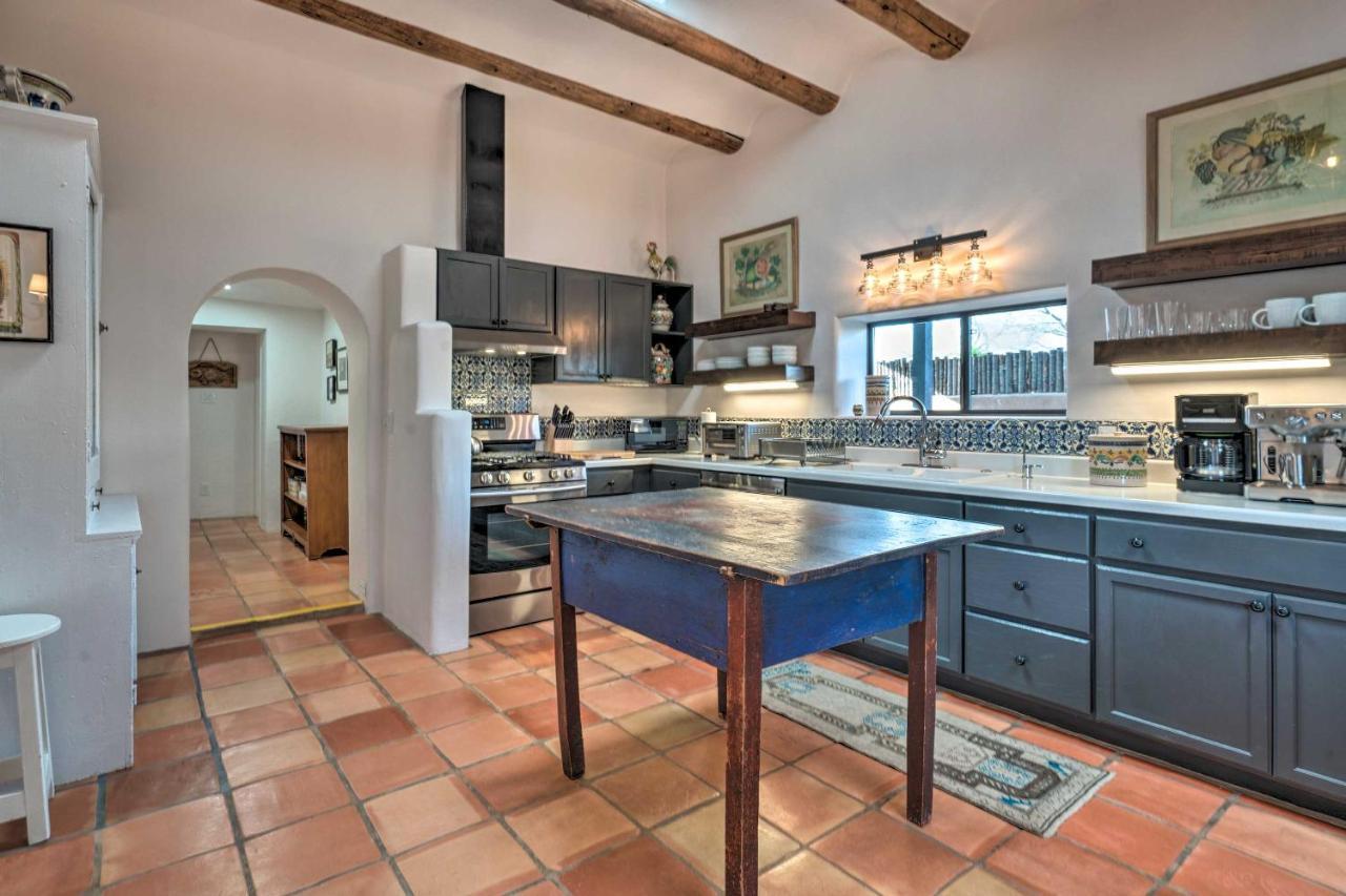 Villa Adobe House With Patio - Walk To Dtwn Plaza And Shops! Santa Fe Esterno foto